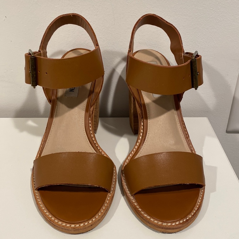 Steve Madden sandal